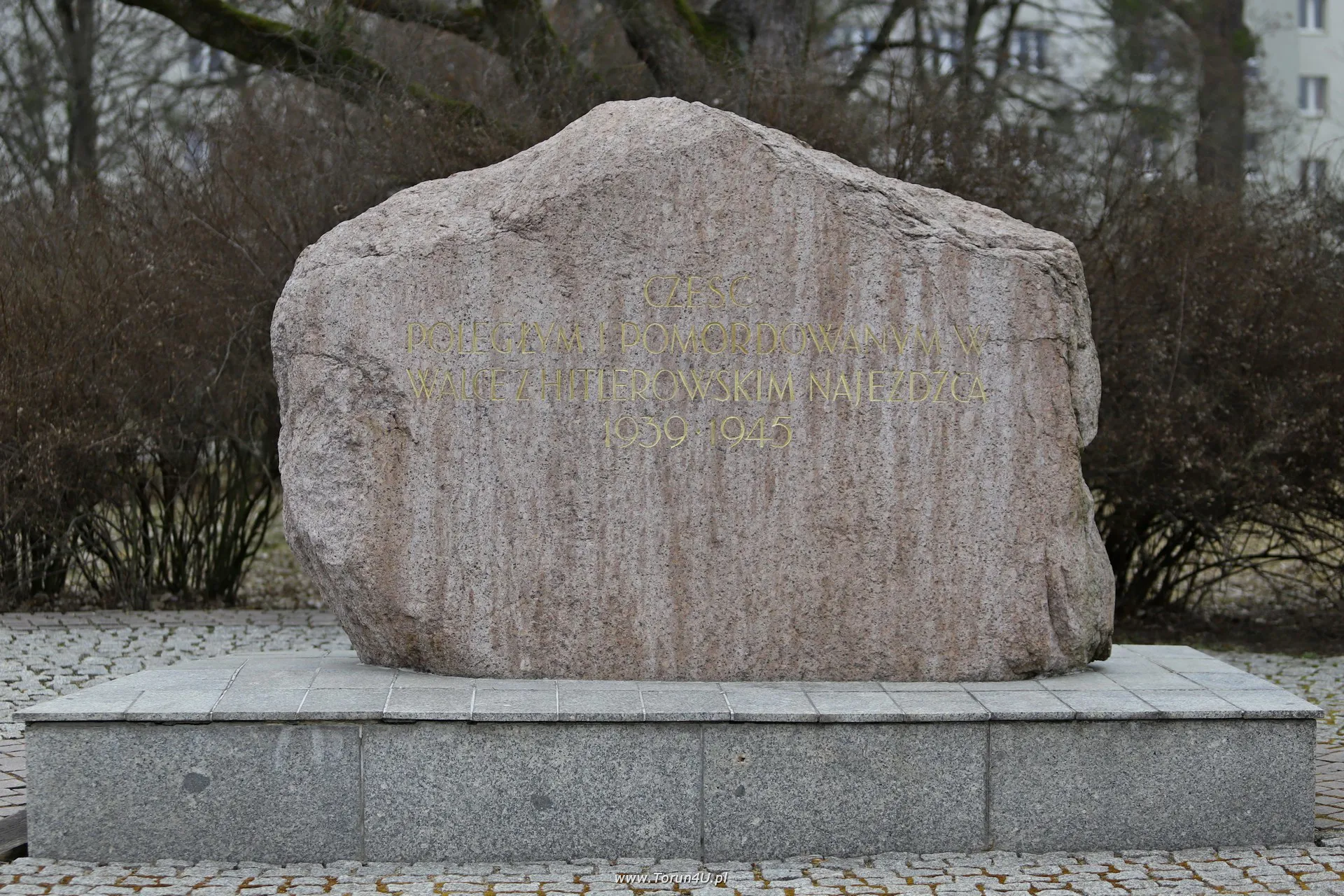 Kamień pamiątkowy Ofiar Hitleryzmu w Toruniu