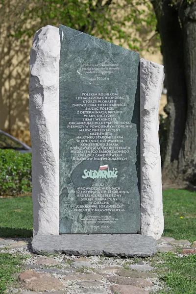 Tablica pamiątkowa Solidarności Rolniczej 