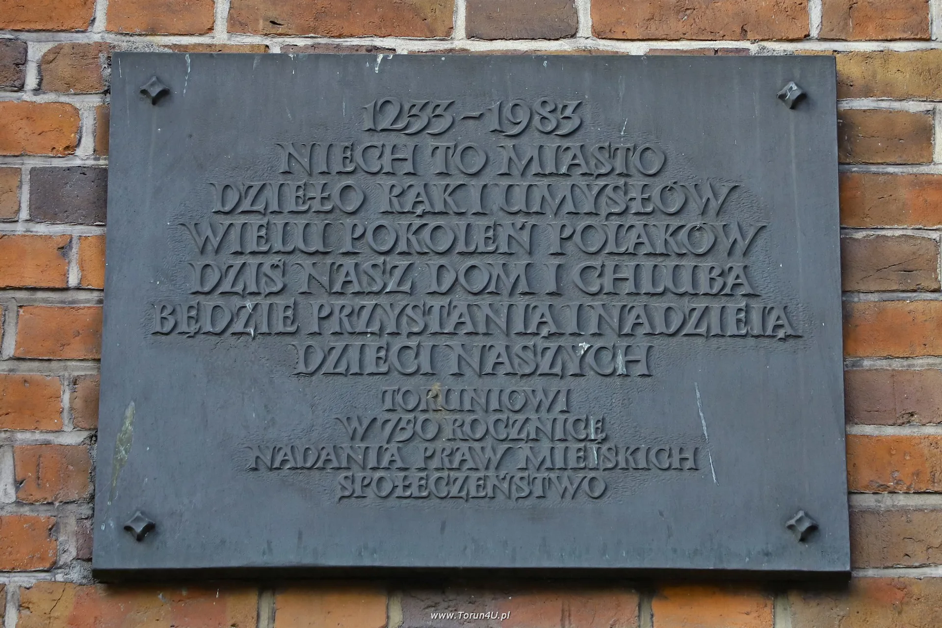 Tablica pamiątkowa 750-lecia Miasta Torunia