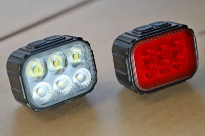LAMPKA ROWEROWA PRZEDNIA I TYLNA LED MOCNA AKUMULATOROWA DO ROWERU ZESTAW - zdjęcie 4